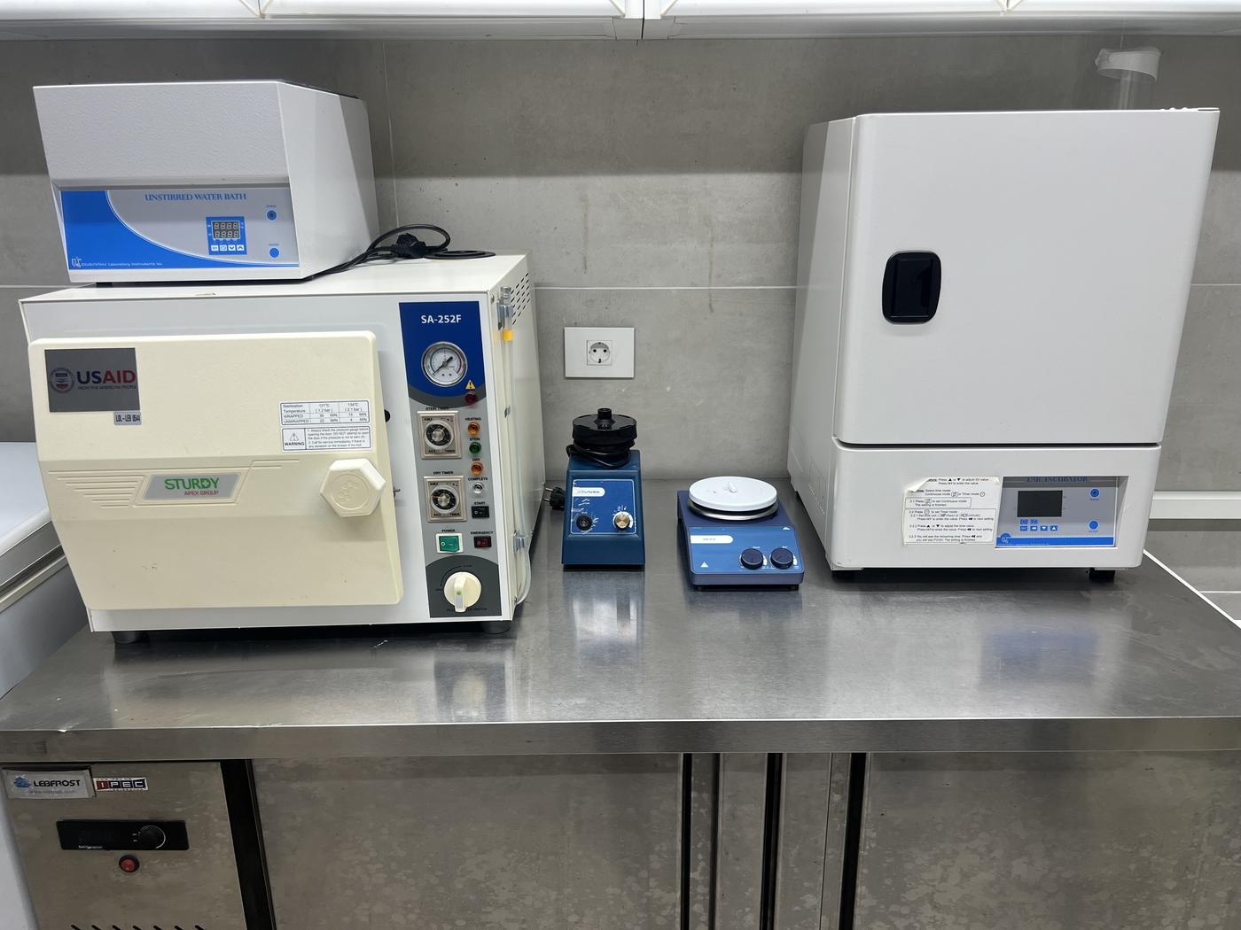 Foundry Bev R&D laboratory equipment